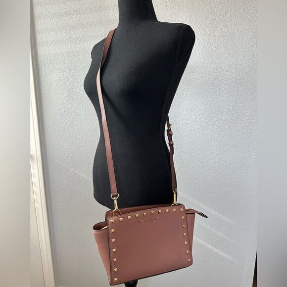NWOT **Michael Kors Medium Stud Selma Messenger Cross Body Dusty Rose - Picture 2 of 10